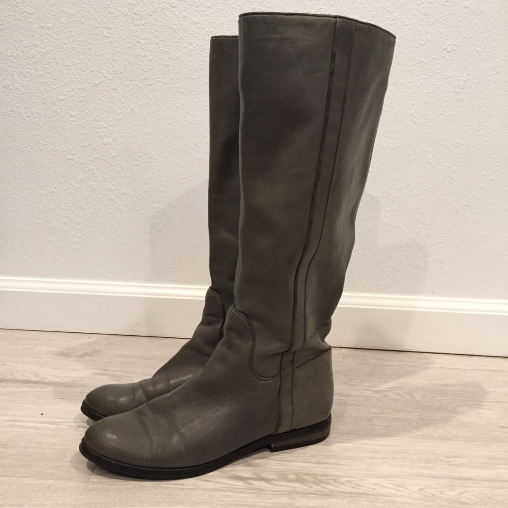 Coach Taylor Gray Riding Boot Size 8